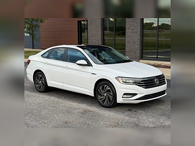 2019 Volkswagen Jetta SEL Premium FWD photo