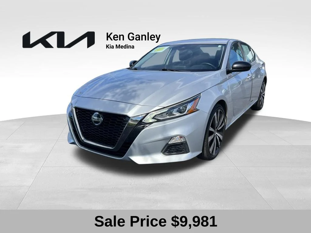 2020 Nissan Altima 2.5 SR FWD photo