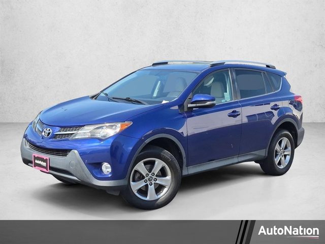 2015 Toyota RAV4 XLE FWD photo