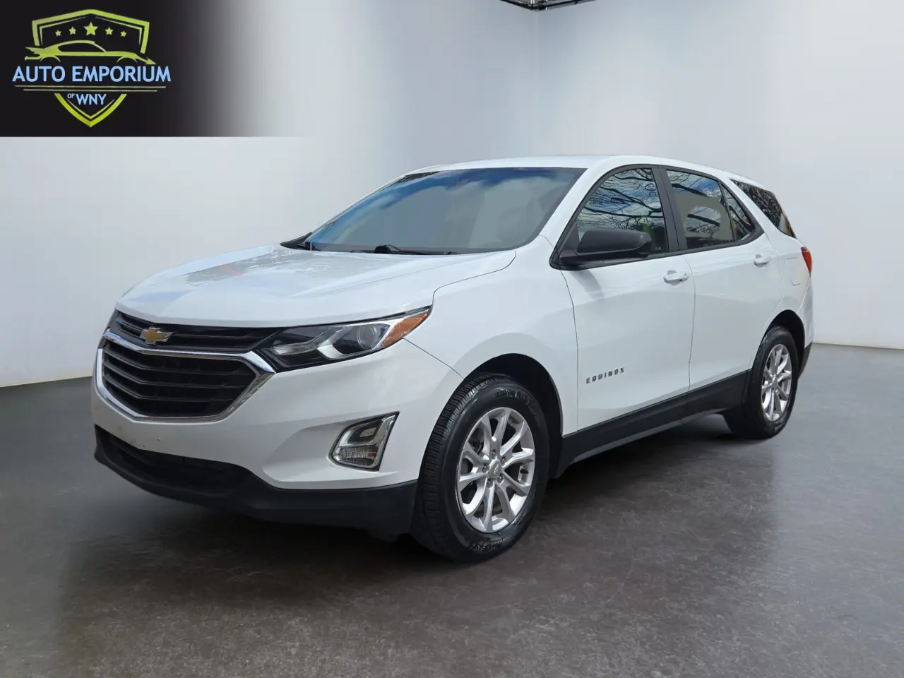 2020 Chevrolet Equinox LS FWD photo