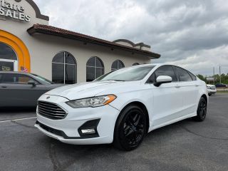2019 Ford Fusion SE FWD photo