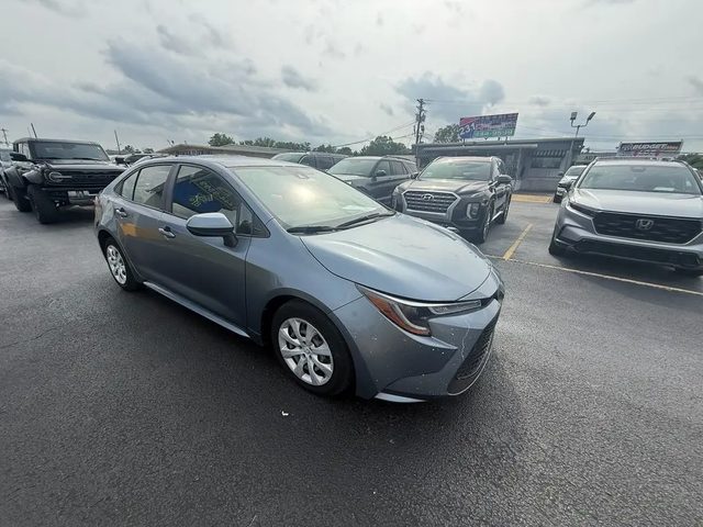 2020 Toyota Corolla LE FWD photo