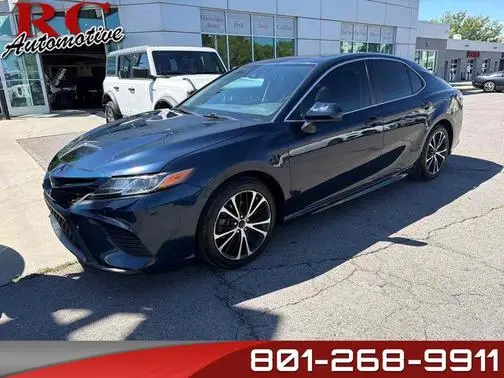 2019 Toyota Camry SE FWD photo