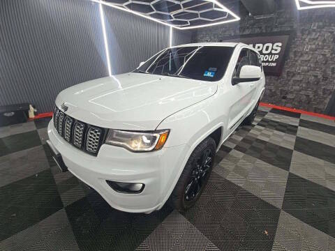2020 Jeep Grand Cherokee Altitude 4WD photo