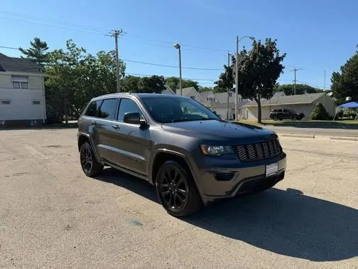 2020 Jeep Grand Cherokee Altitude 4WD photo