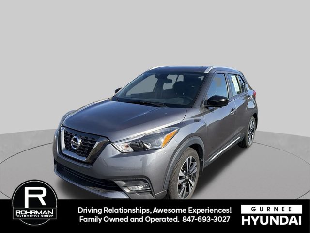 2019 Nissan Kicks SR FWD photo