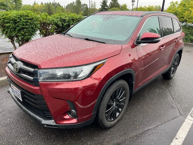 2019 Toyota Highlander SE AWD photo