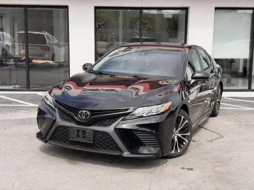2019 Toyota Camry SE FWD photo