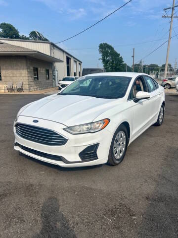 2019 Ford Fusion S FWD photo