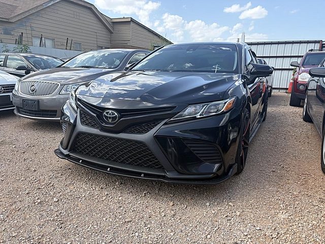 2019 Toyota Camry SE FWD photo