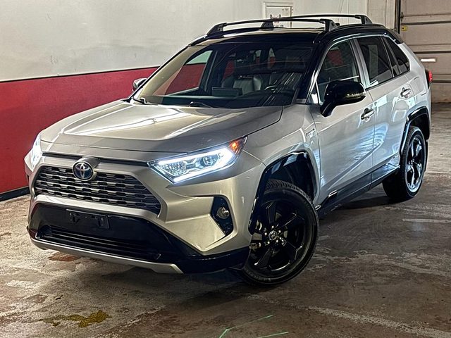 2019 Toyota RAV4 Hybrid XSE AWD photo