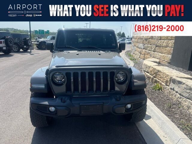 2020 Jeep Wrangler Unlimited Sahara Altitude 4WD photo