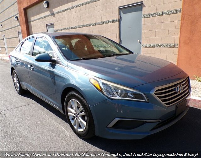 2017 Hyundai Sonata 2.4L FWD photo