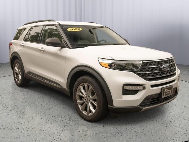 2020 Ford Explorer XLT 4WD photo