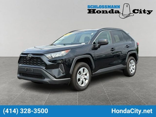 2019 Toyota RAV4 LE AWD photo