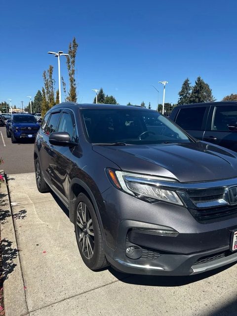 2020 Honda Pilot Touring 8-Passenger AWD photo