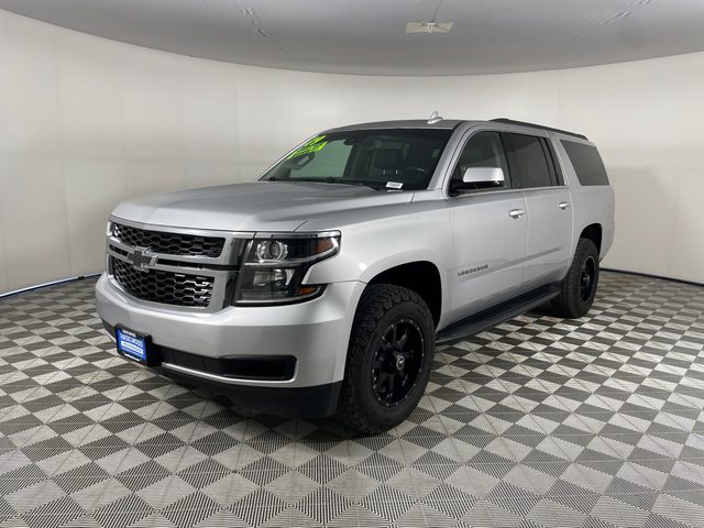 2019 Chevrolet Suburban LT 4WD photo