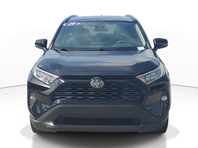 2019 Toyota RAV4 XLE FWD photo