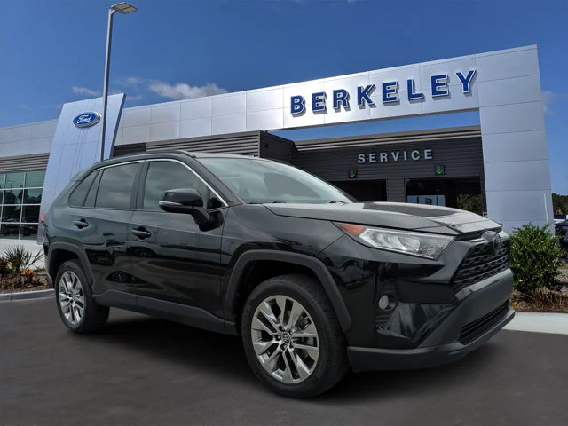 2019 Toyota RAV4 XLE Premium FWD photo