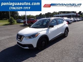 2019 Nissan Kicks SR FWD photo