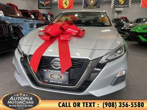 2020 Nissan Altima 2.5 SR AWD photo