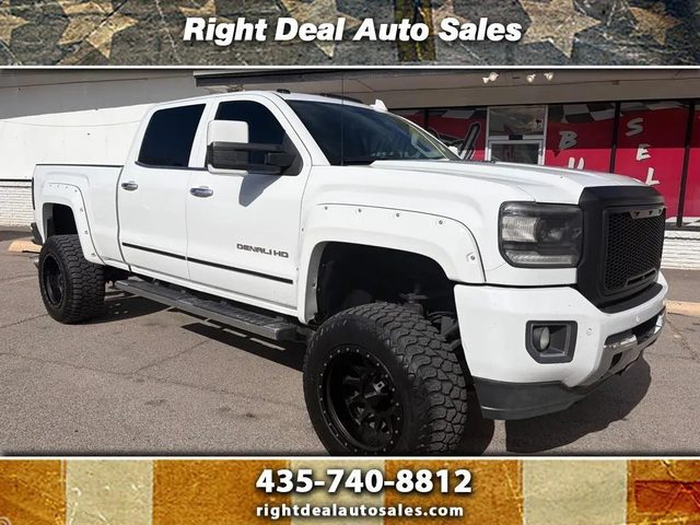 2015 GMC Sierra 2500HD Denali 4WD photo