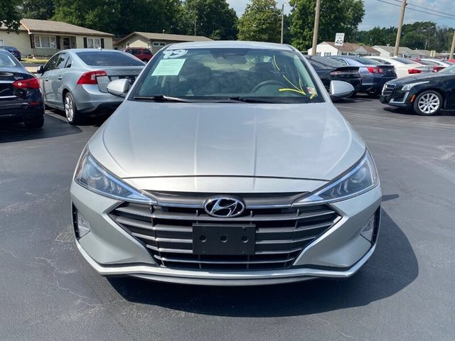 2019 Hyundai Elantra SEL FWD photo
