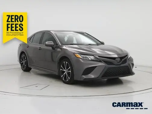 2019 Toyota Camry SE FWD photo