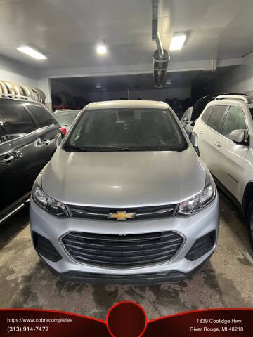 2020 Chevrolet Trax LS AWD photo