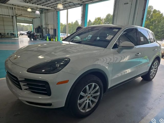 2019 Porsche Cayenne E-Hybrid AWD photo