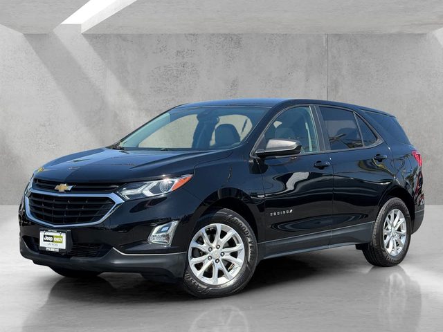 2020 Chevrolet Equinox LS FWD photo