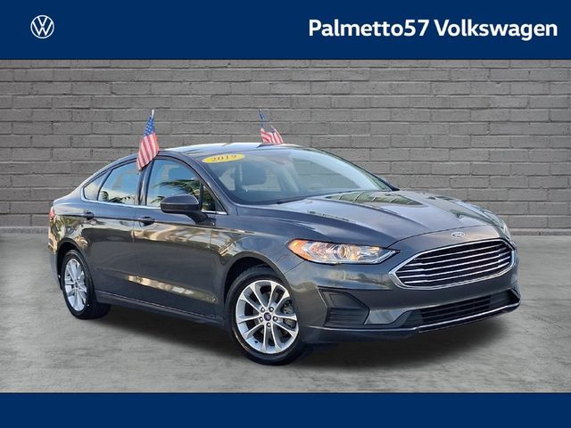2019 Ford Fusion SE FWD photo