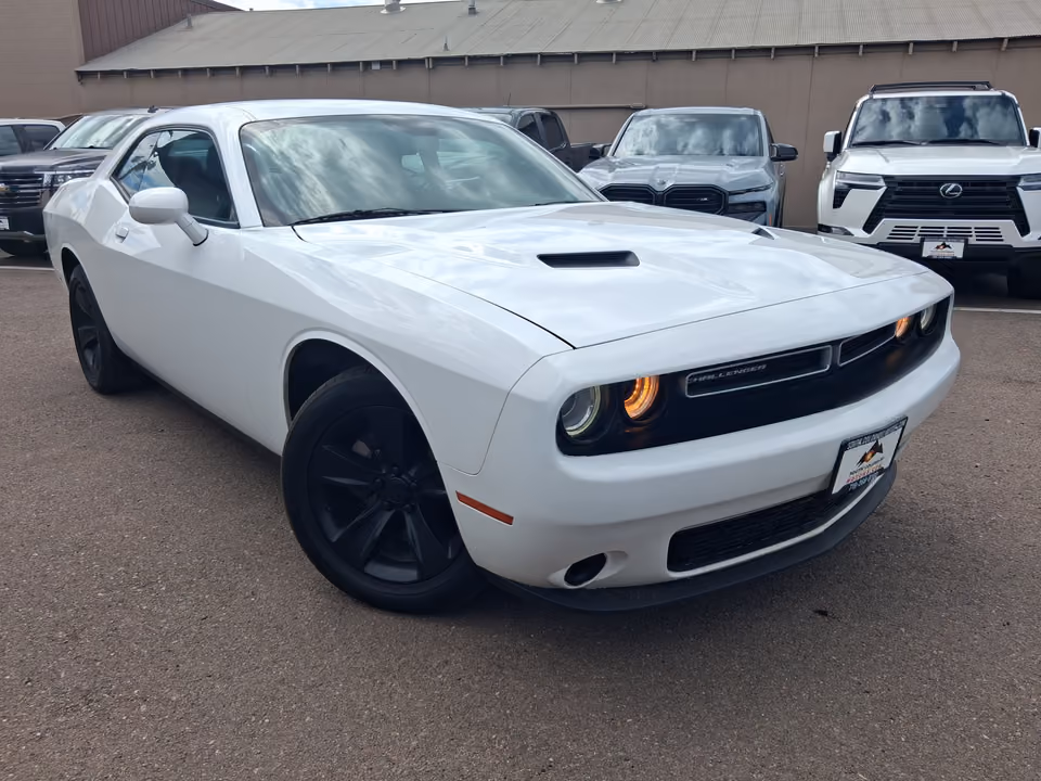 2019 Dodge Challenger SXT RWD photo