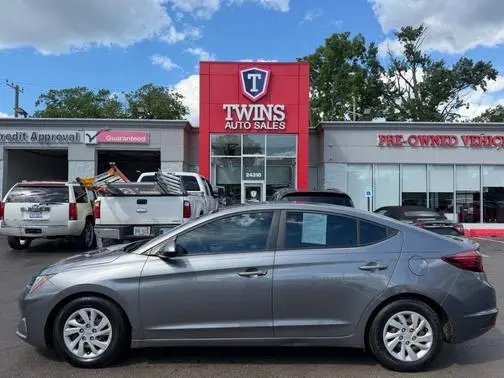 2020 Hyundai Elantra SE FWD photo