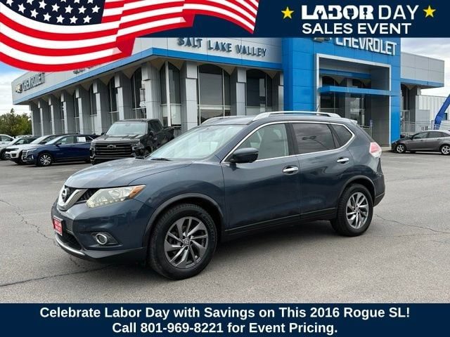 2016 Nissan Rogue SL FWD photo