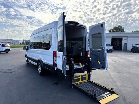 2019 Ford Transit Passenger Wagon XL RWD photo