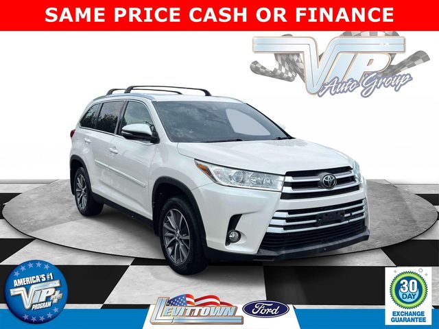 2019 Toyota Highlander XLE AWD photo