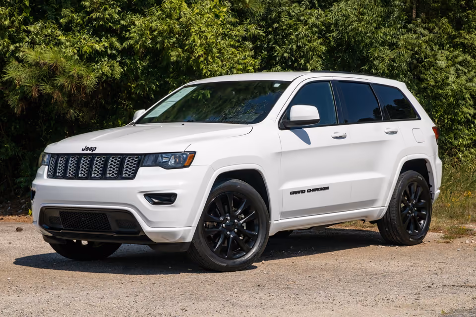 2020 Jeep Grand Cherokee Altitude RWD photo