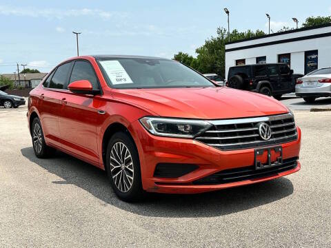 2019 Volkswagen Jetta SEL FWD photo