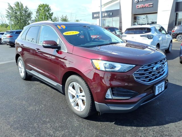 2019 Ford Edge SEL AWD photo