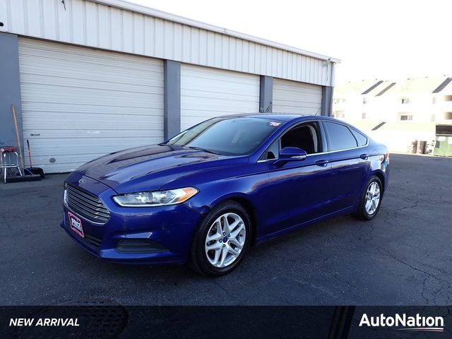 2016 Ford Fusion SE FWD photo
