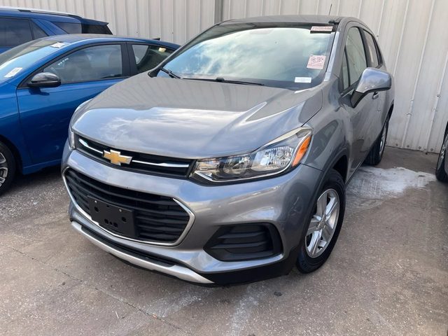 2020 Chevrolet Trax LS FWD photo