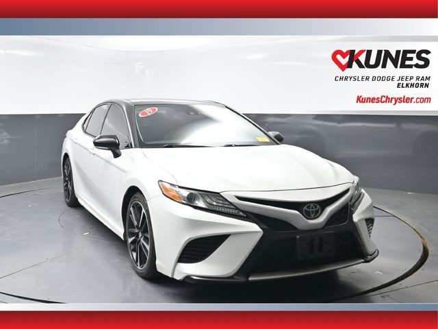 2019 Toyota Camry XSE FWD photo