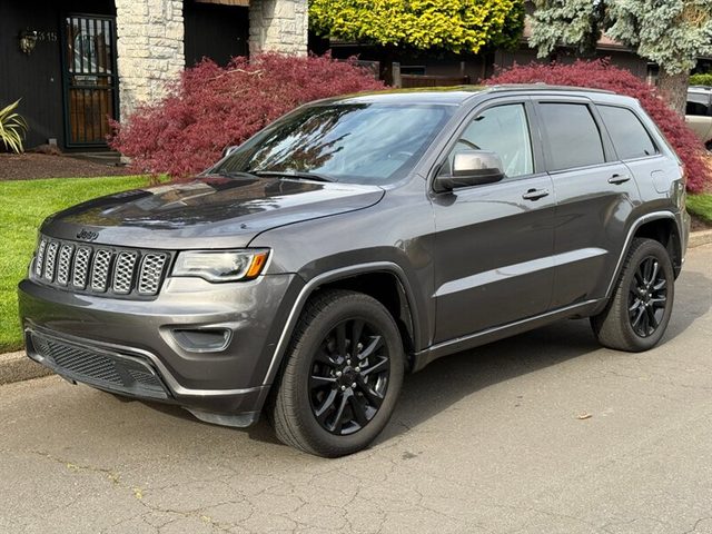 2020 Jeep Grand Cherokee Altitude 4WD photo