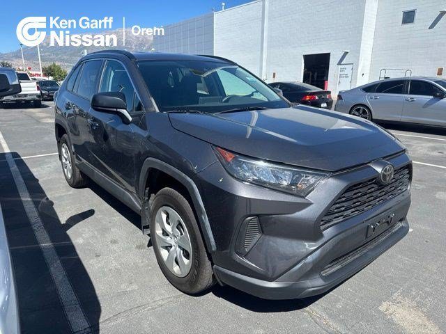 2019 Toyota RAV4 LE AWD photo