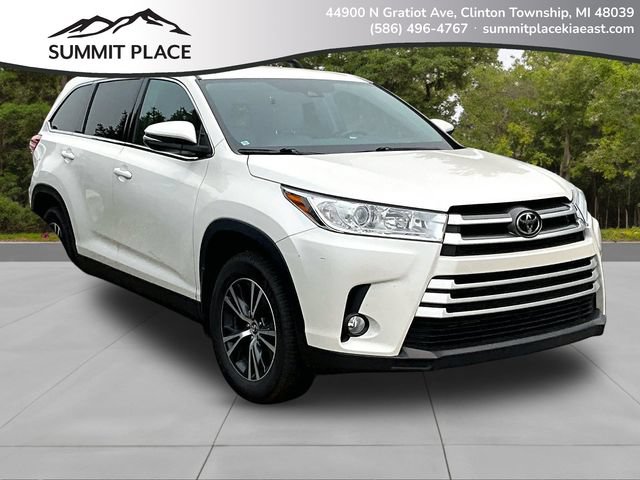 2019 Toyota Highlander LE Plus AWD photo