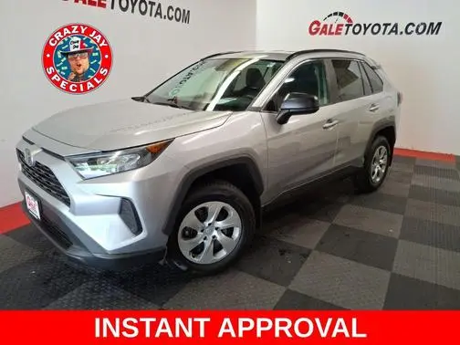 2019 Toyota RAV4 LE AWD photo