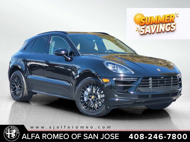 2020 Porsche Macan Turbo AWD photo