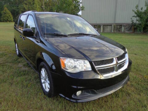 2018 Dodge Grand Caravan SXT FWD photo