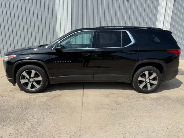 2020 Chevrolet Traverse LT Leather AWD photo